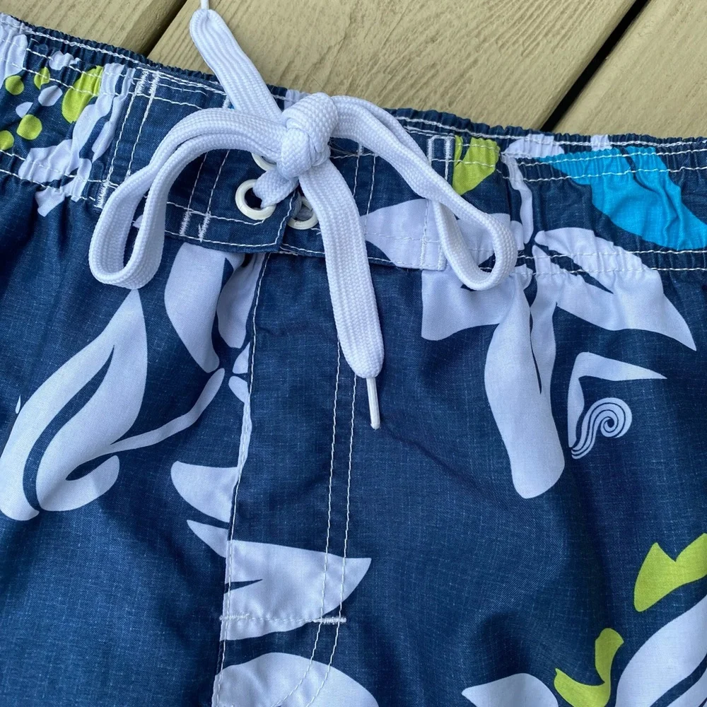 Okanu Hawaiian navy swim print trunks, Size: XL